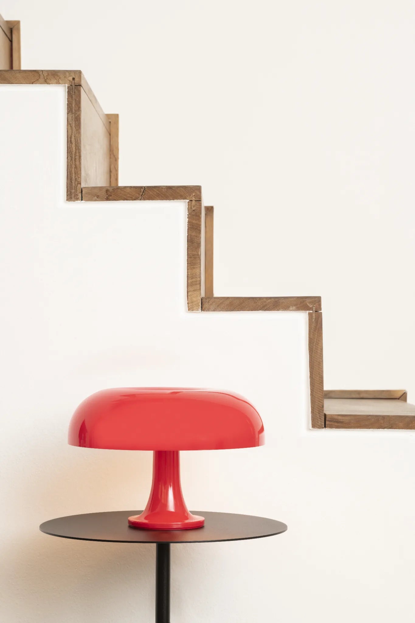 Lampe de Table Nessino en Polycarbonate – Design Rétro Années 60, Éclairage Diffus, Couleurs Blanc et Orange 6