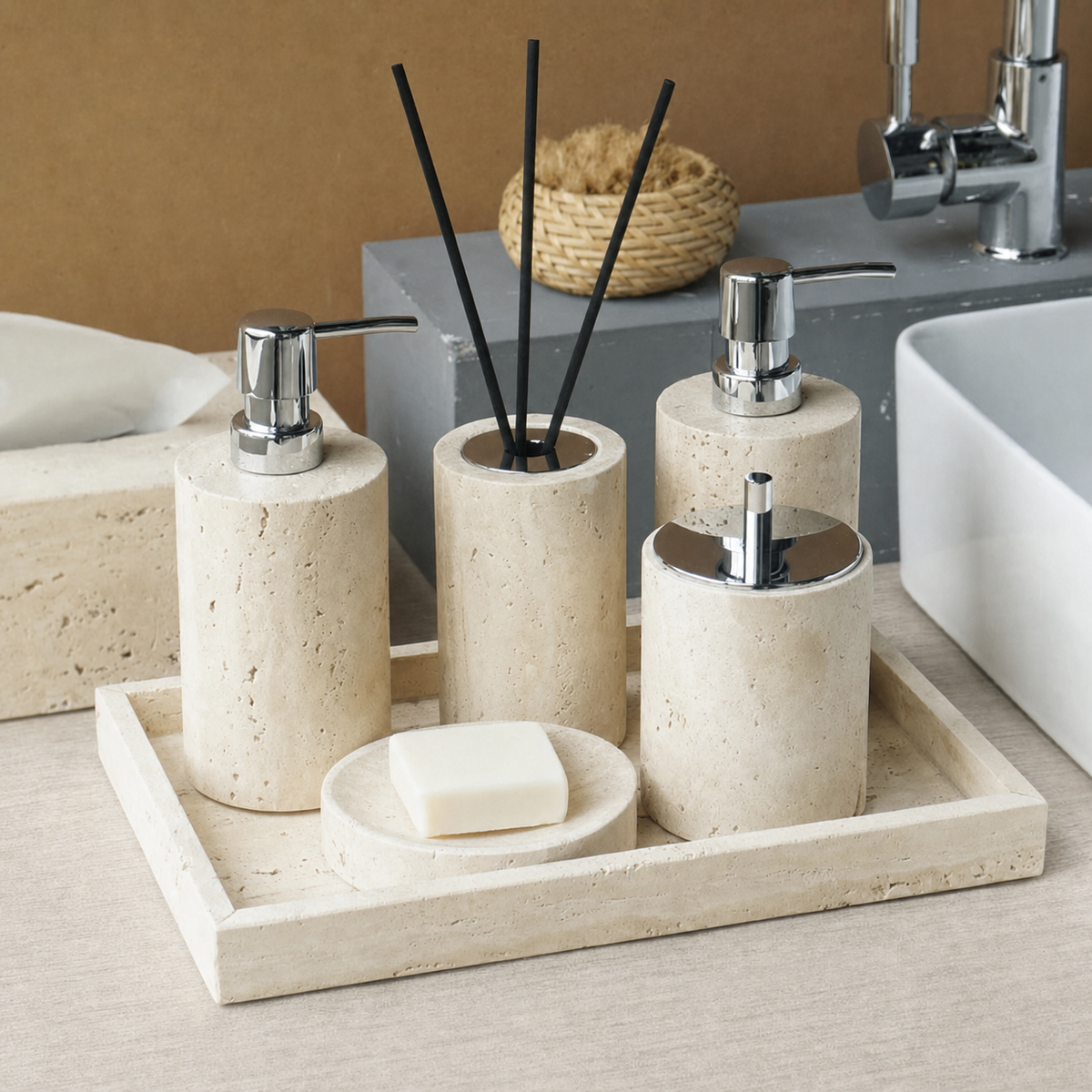 Collection Travertin — Accessoires de salle de bains en pierre naturelle - visuel sans filigrane