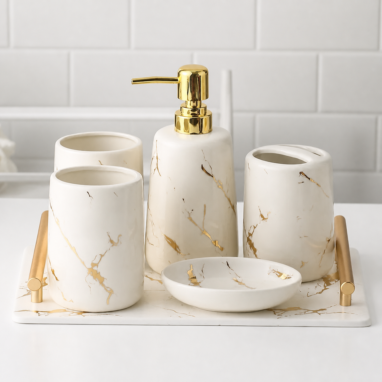 Ensemble de salle de bain en céramique effet marbre - visuel sans filigrane